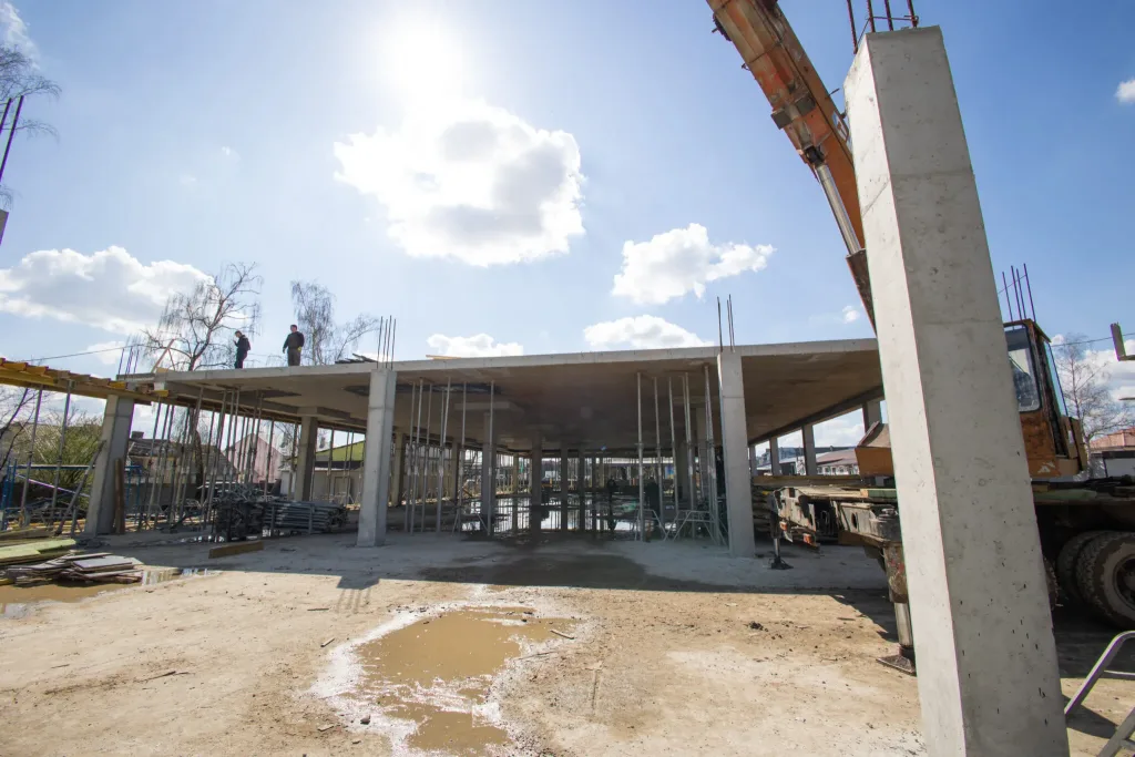 Formwork for the “Scandinavian Quarter” residential complex and REM in Sambir