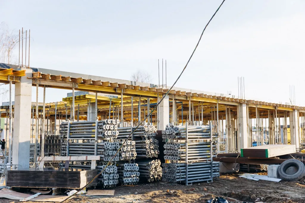 Formwork for the “Scandinavian Quarter” residential complex and REM in Sambir