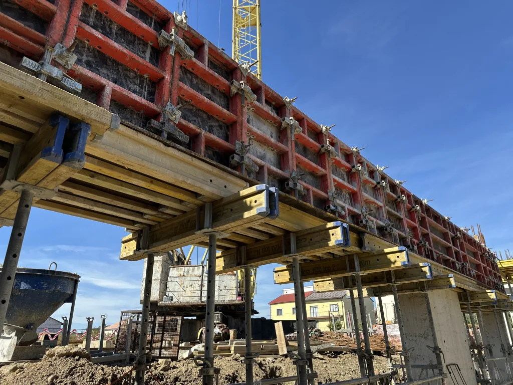 Formwork for the “Scandinavian Quarter” residential complex and REM in Sambir