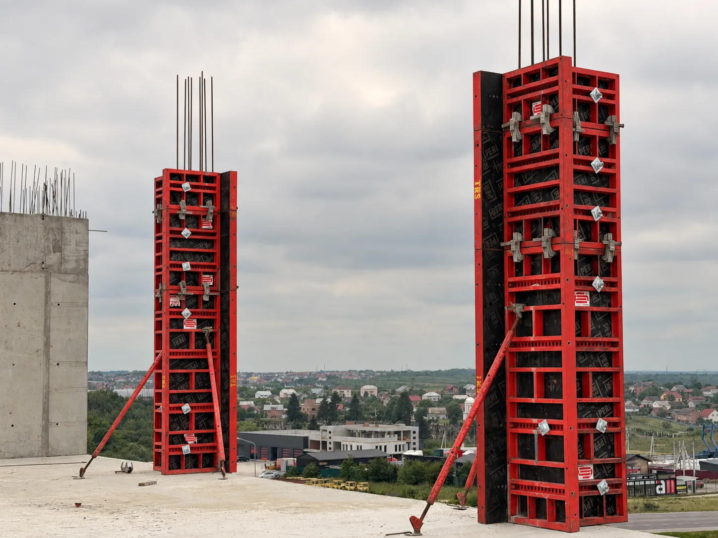 How to Choose Column Formwork: Materials, Types, and Applications