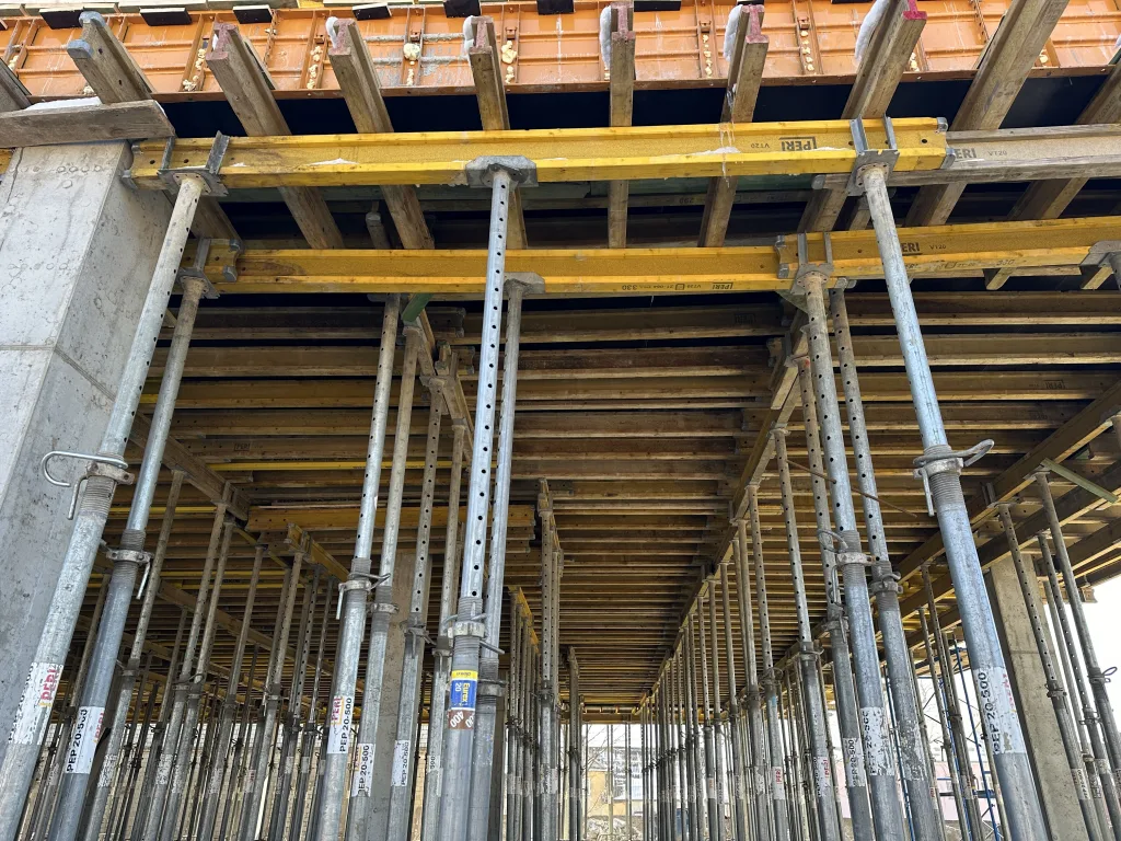 A Comprehensive Formwork Solution for a Trade and Exhibition Center in Stryi