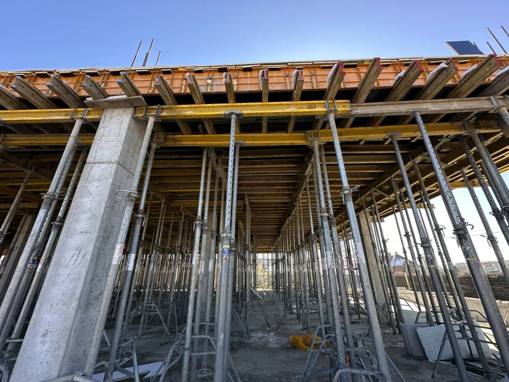A Comprehensive Formwork Solution for a Trade and Exhibition Center in Stryi