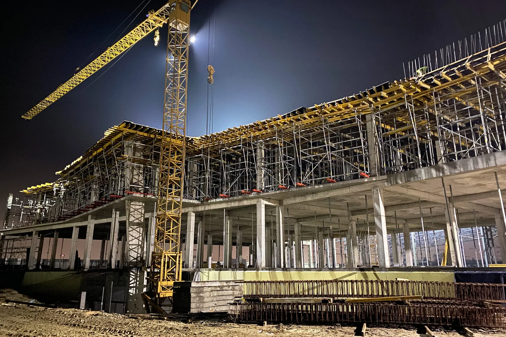 Formwork for a 4,700 m² retail and exhibition complex