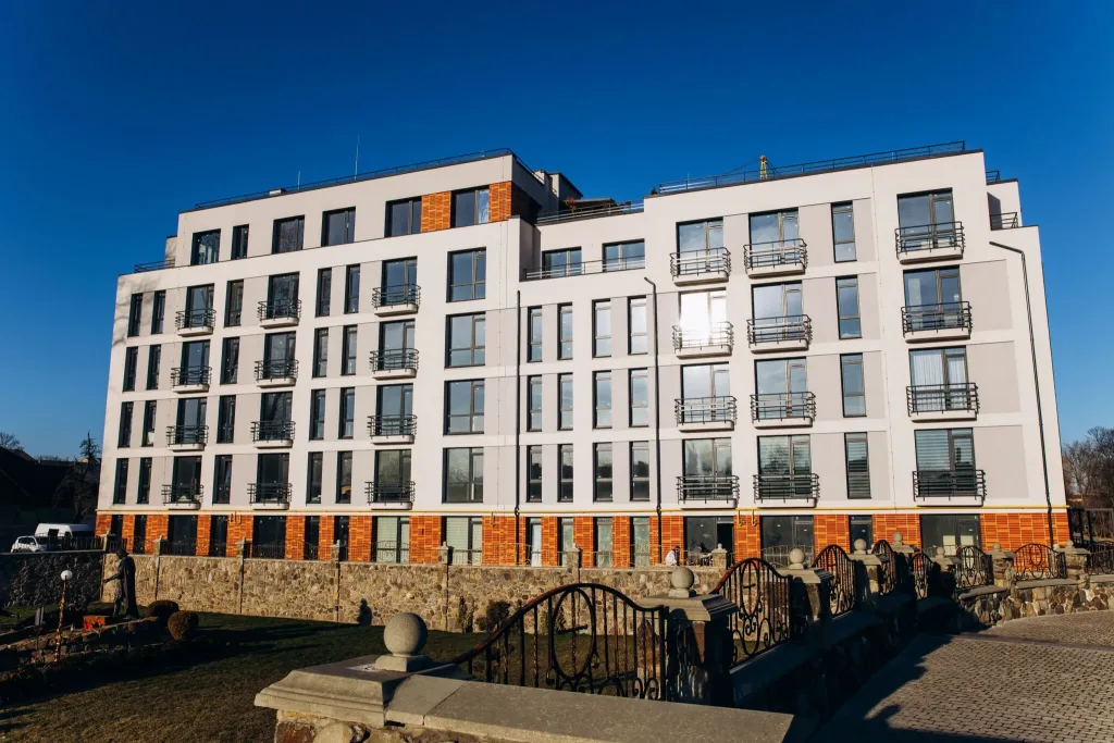 Formwork for the “Scandinavian Quarter” residential complex and REM in Sambir